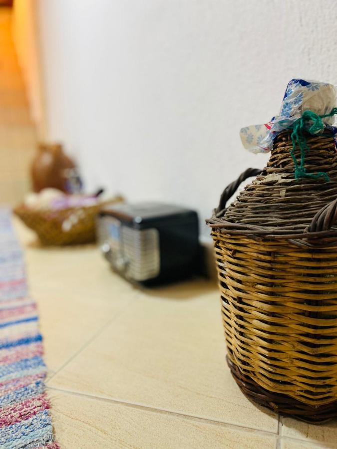 "Mani Guest House" Gjirokaster Luaran gambar