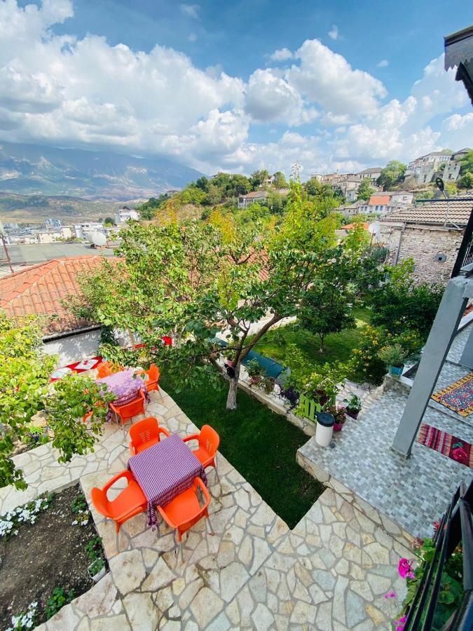 "Mani Guest House" Gjirokaster Luaran gambar