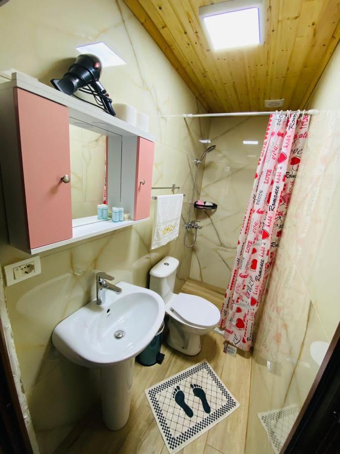 "Mani Guest House" Gjirokaster Luaran gambar