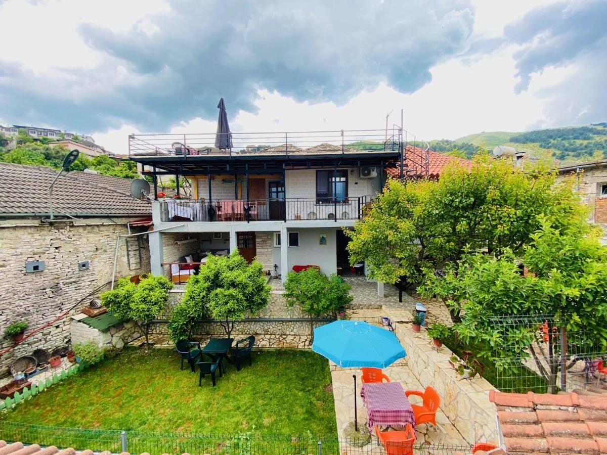 "Mani Guest House" Gjirokaster Luaran gambar