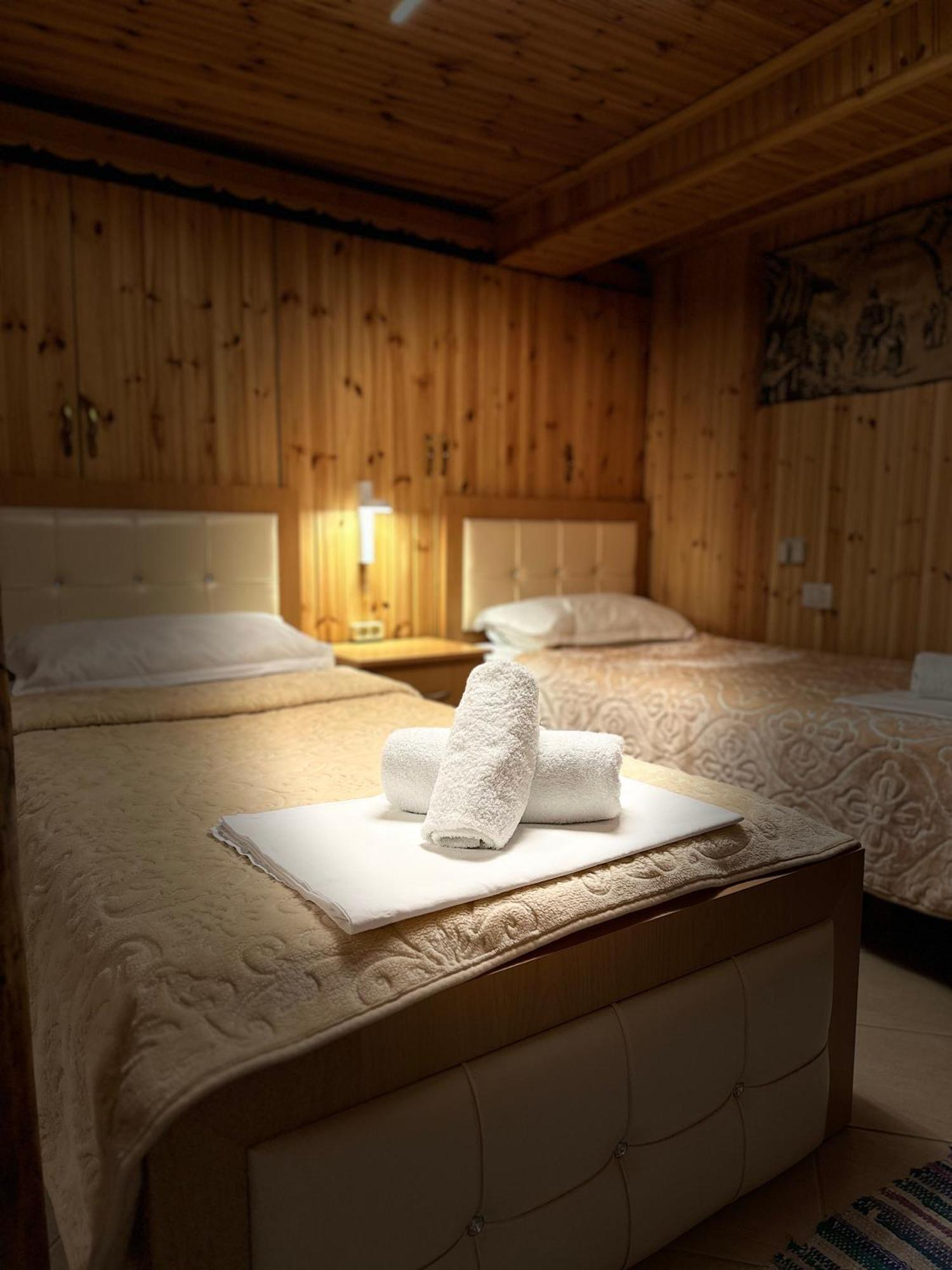 "Mani Guest House" Gjirokaster Luaran gambar