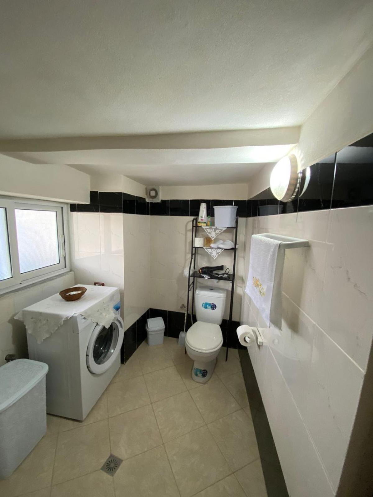 "Mani Guest House" Gjirokaster Bilik gambar